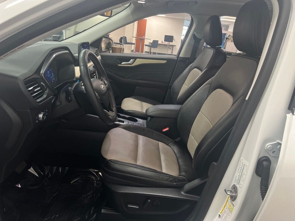 2021 Ford Escape Titanium Hybrid