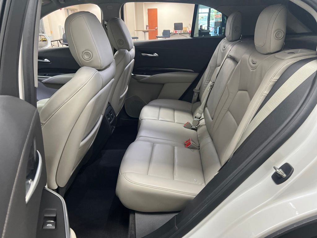 2020 Cadillac XT4 Premium Luxury