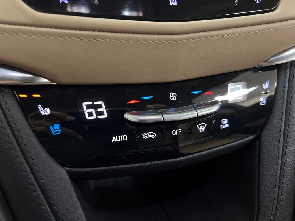 2020 Cadillac XT5 Premium Luxury