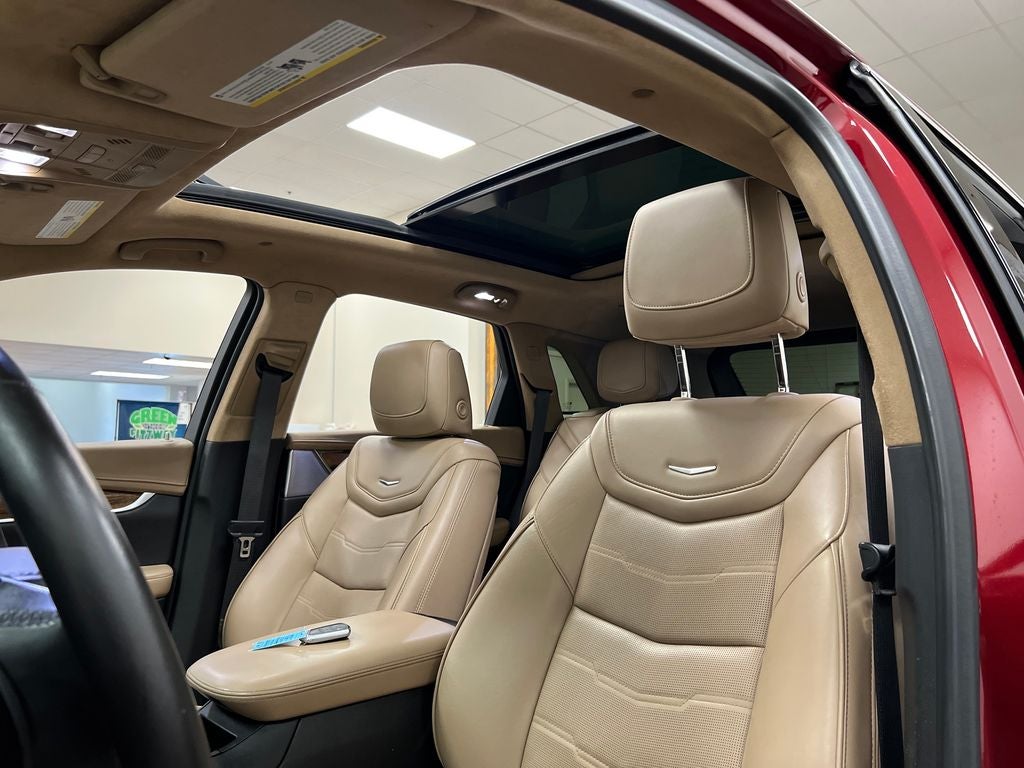 2020 Cadillac XT5 Premium Luxury
