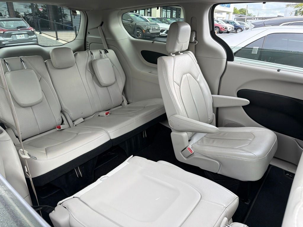 2019 Chrysler Pacifica Touring L
