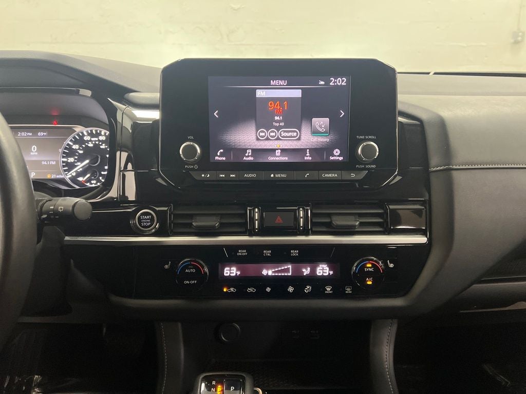 2022 Nissan Pathfinder SV