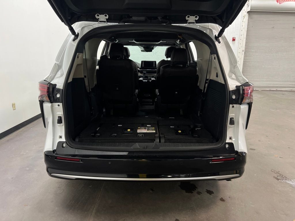 2022 Toyota Sienna Platinum 7 Passenger