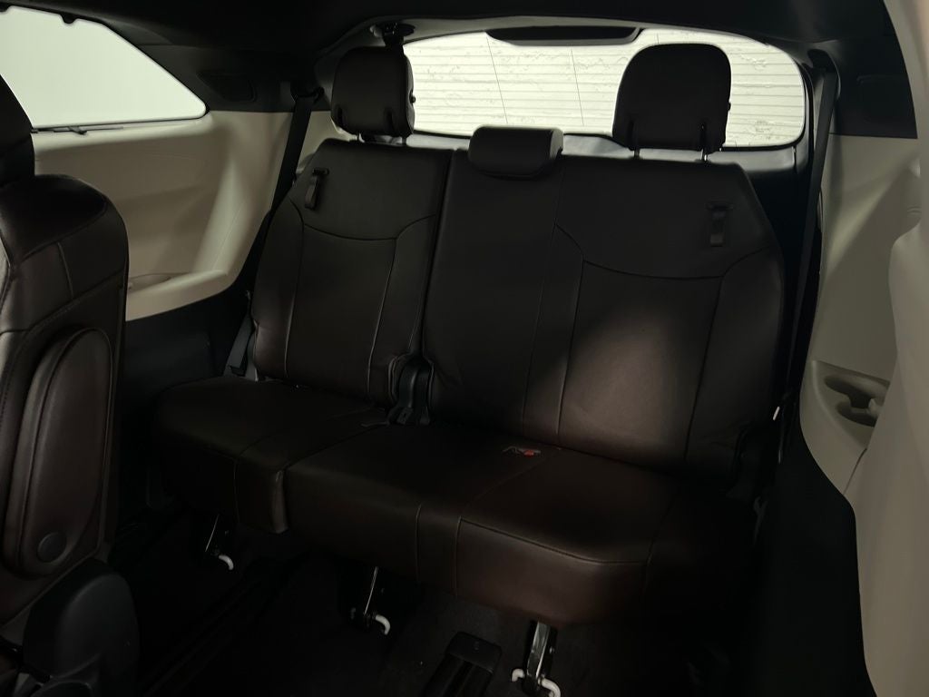 2022 Toyota Sienna Platinum 7 Passenger