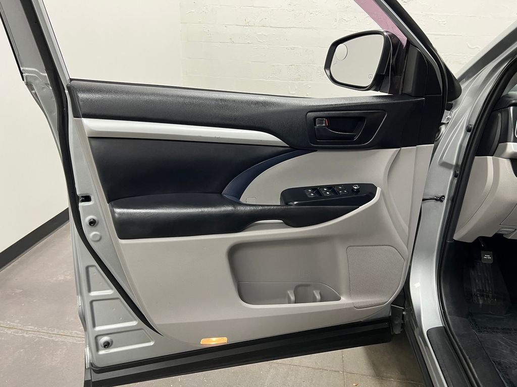 2019 Toyota Highlander LE Plus