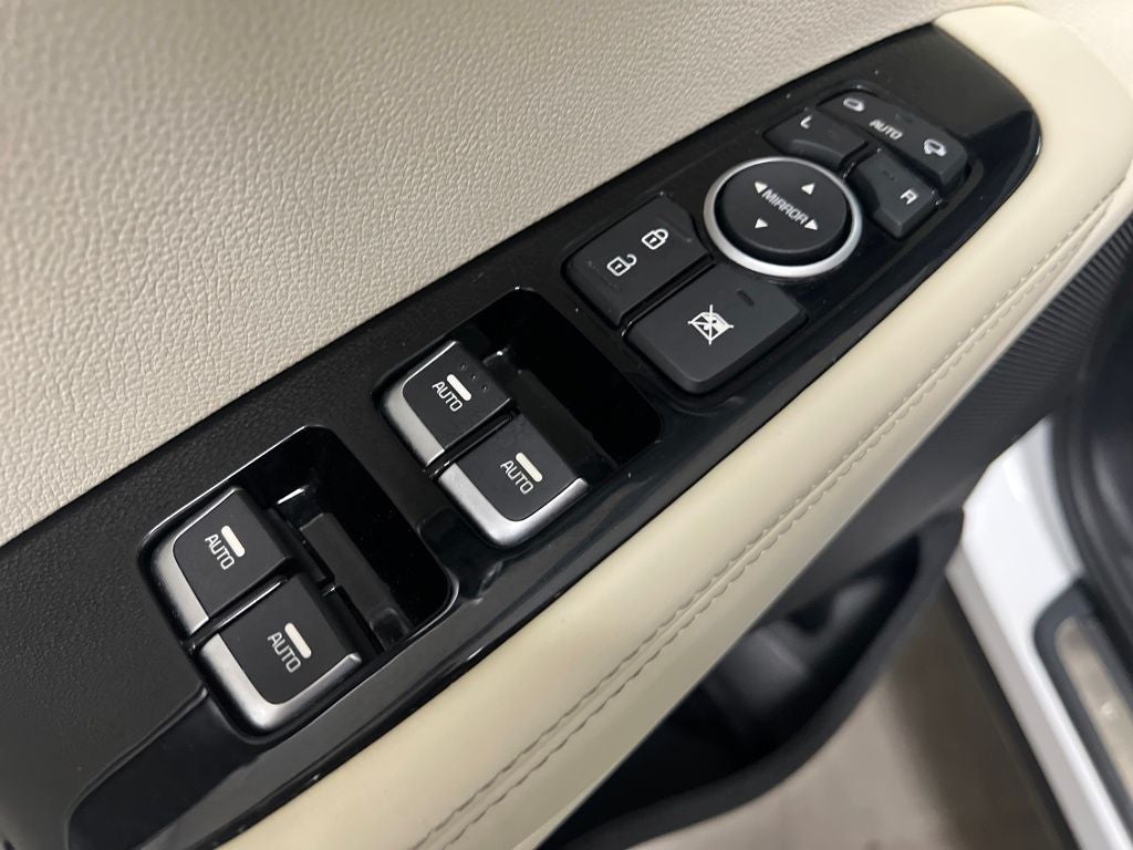 2016 Kia Sorento SX Limited