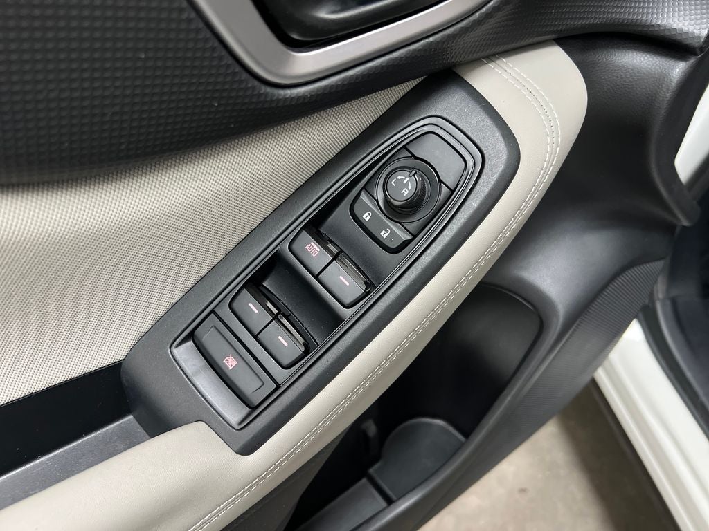 2023 Subaru Forester Base