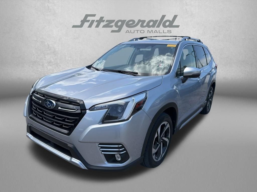 2023 Subaru Forester Touring's photo