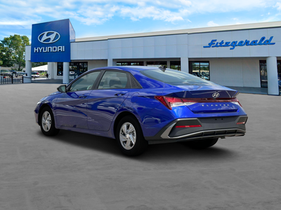 2025 Hyundai Elantra SE