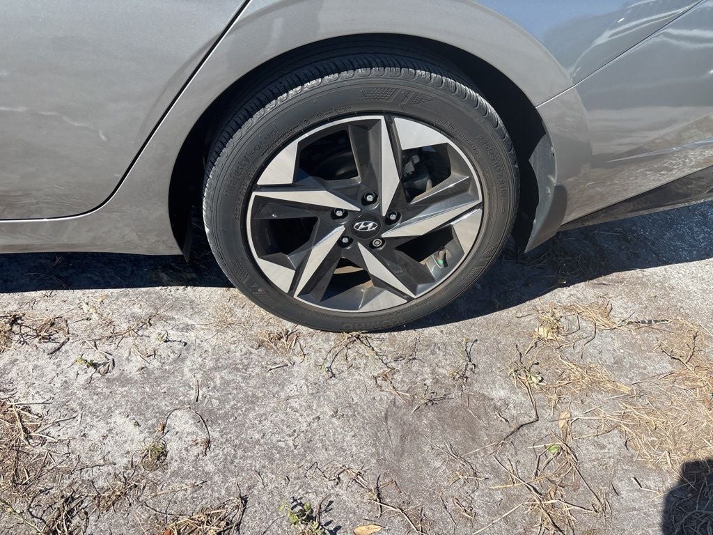 2023 Hyundai Elantra Limited