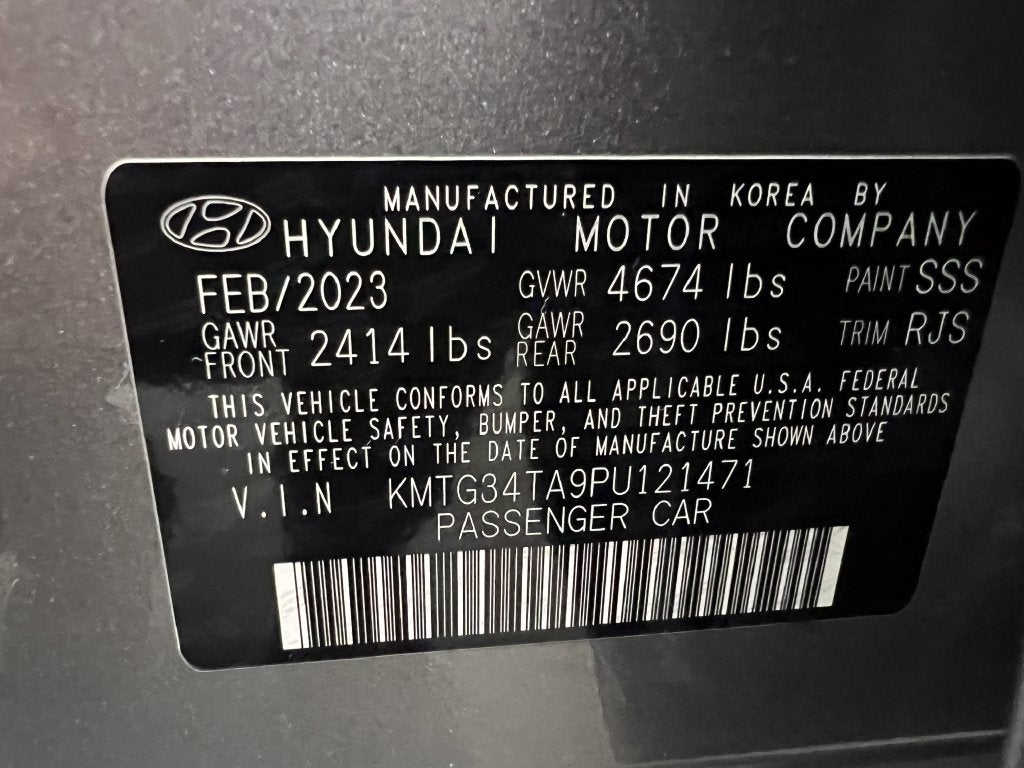 2023 Genesis G70 2.0T
