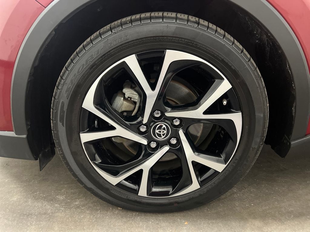 2019 Toyota C-HR XLE