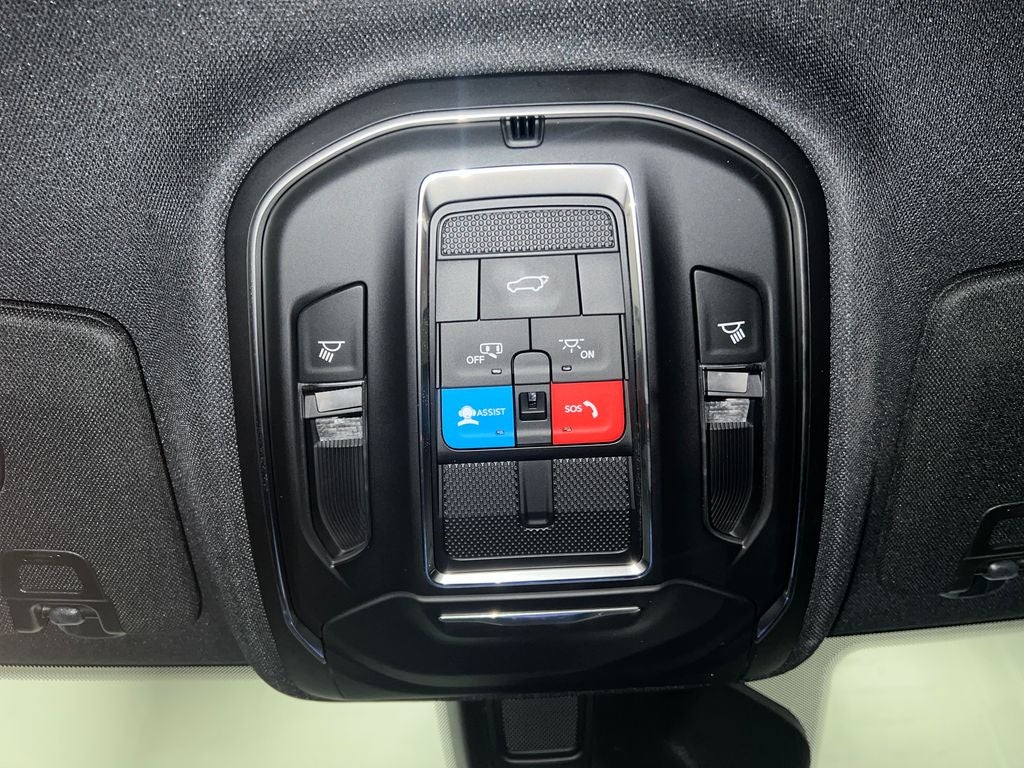 2025 Jeep Grand Cherokee Limited 4x2