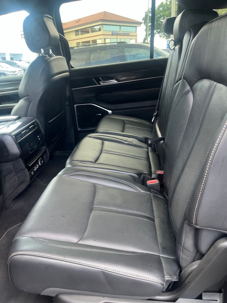 2022 Jeep Wagoneer Series III 4x2