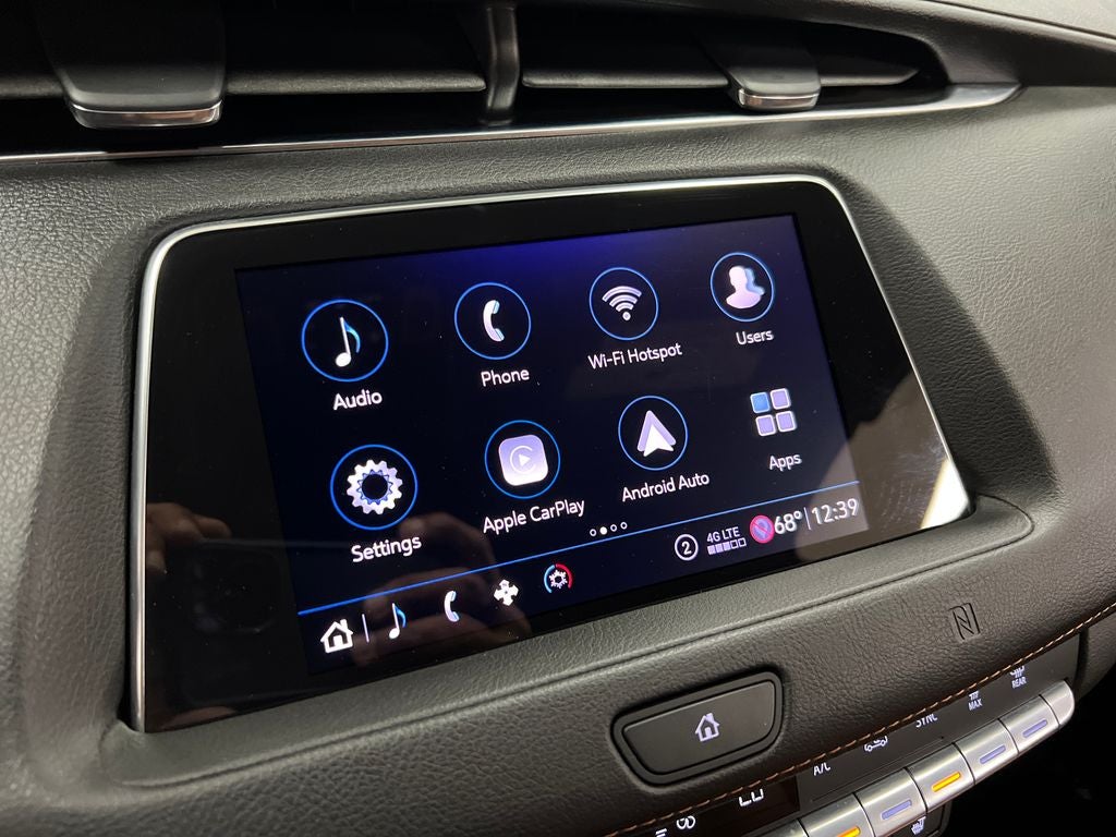 2020 Cadillac XT4 FWD Premium Luxury