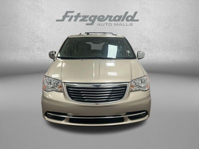 2014 Chrysler Town & Country Touring-L