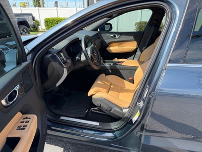 2021 Volvo XC60 T5 Inscription
