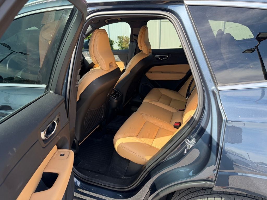 2021 Volvo XC60 T5 Inscription