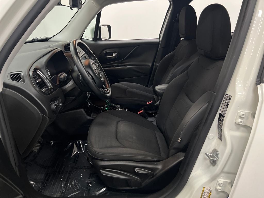 2017 Jeep Renegade Altitude FWD