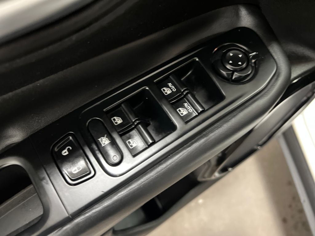 2017 Jeep Renegade Altitude FWD