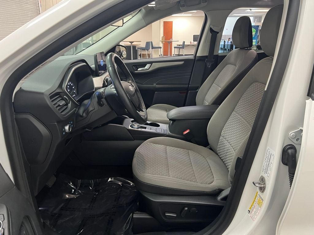 2021 Ford Escape SE Hybrid