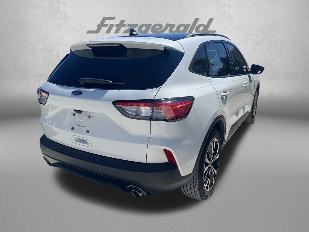 2021 Ford Escape SE Hybrid