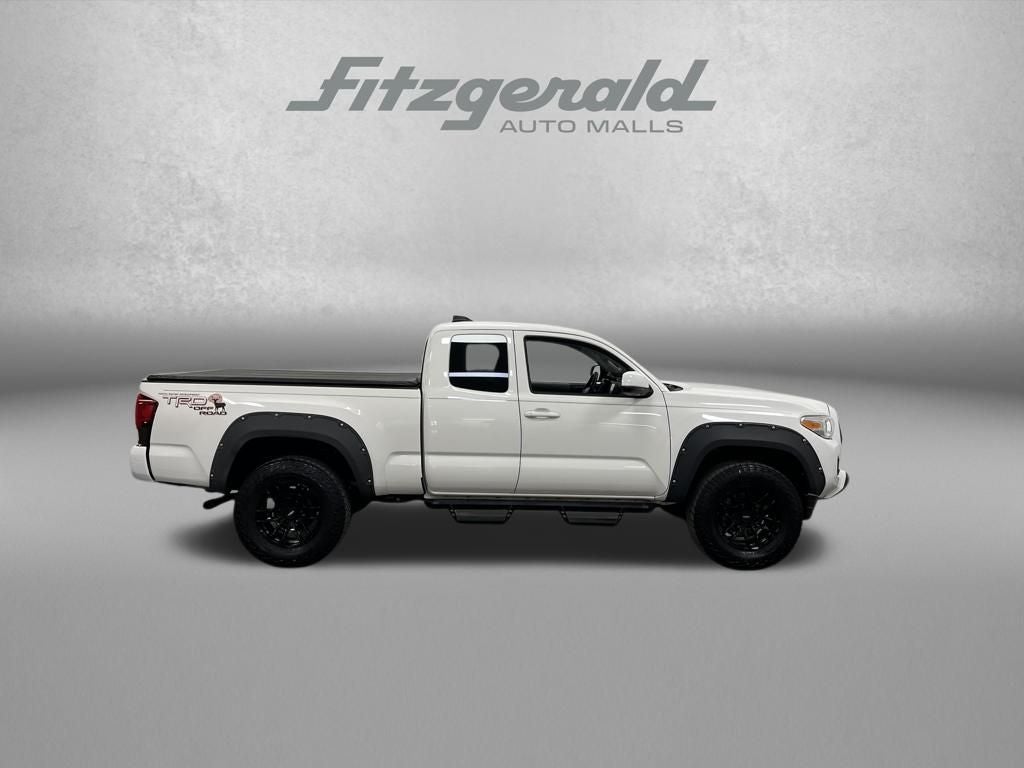 2022 Toyota Tacoma SR