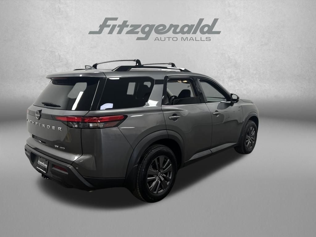 2022 Nissan Pathfinder SV