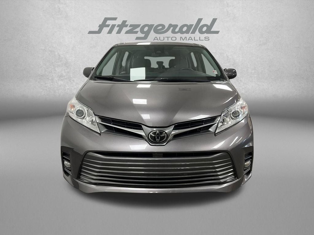 2019 Toyota Sienna XLE 8 Passenger