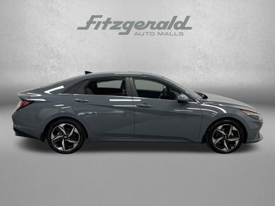2022 Hyundai Elantra Hybrid Limited