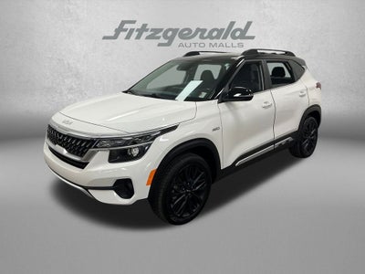 2022 Kia Seltos Nightfall