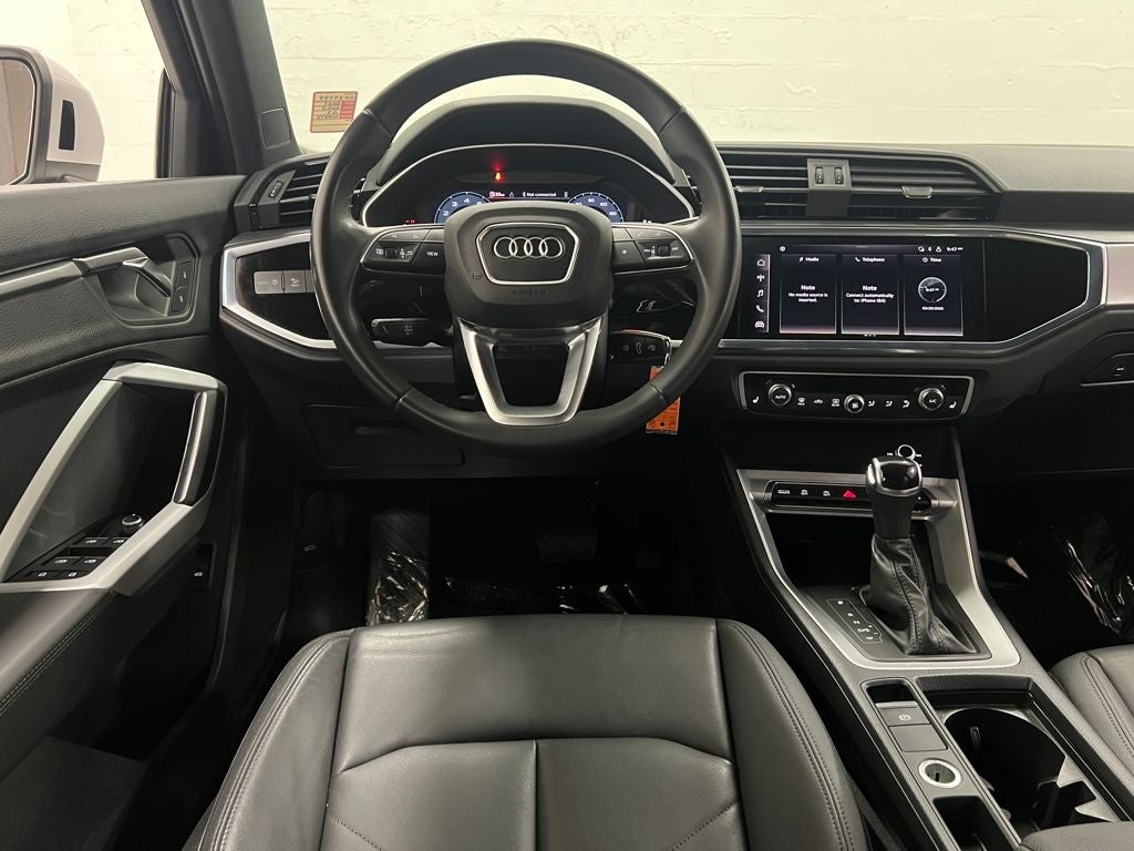 2023 Audi Q3 Premium quattro