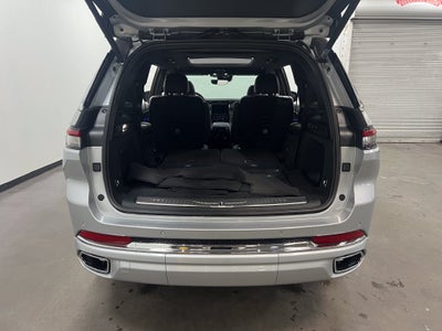 2023 Jeep Grand Cherokee L Overland